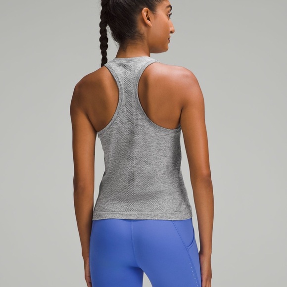 Swiftly Tech High Neck Racerback Tank Top 2.0
Waist Length - Picture 4 of 4